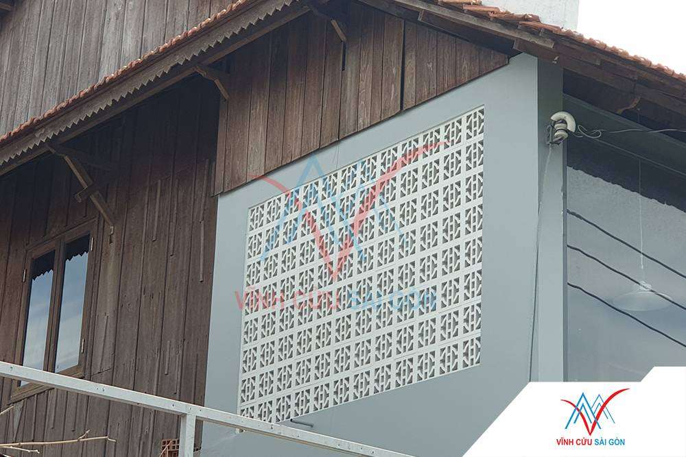 Công trình thực tế sử dụng bông gió mỹ thuật VCB-032 trắng (190x190x65 mm)