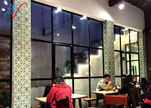 Gạch bông được ứng dụng rộng rãi tại các không gian quán cafe.