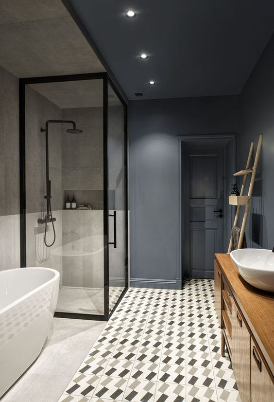 Những loại gạch lát nền có hoa văn đơn giản giúp cho không gian phòng tắm thoáng đãng hơn