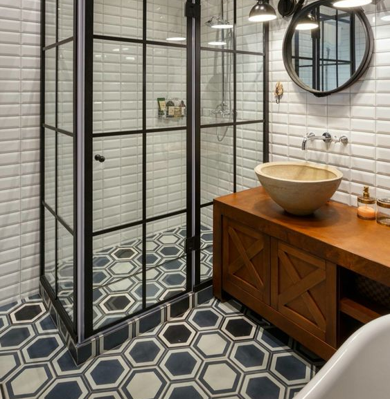 Gạch lát nền lục giác lạ mắt phù hợp với những phòng tắm mang phong cách cổ điển hoặc bán cổ điển