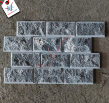 Đá bóc đen soi cạnh
