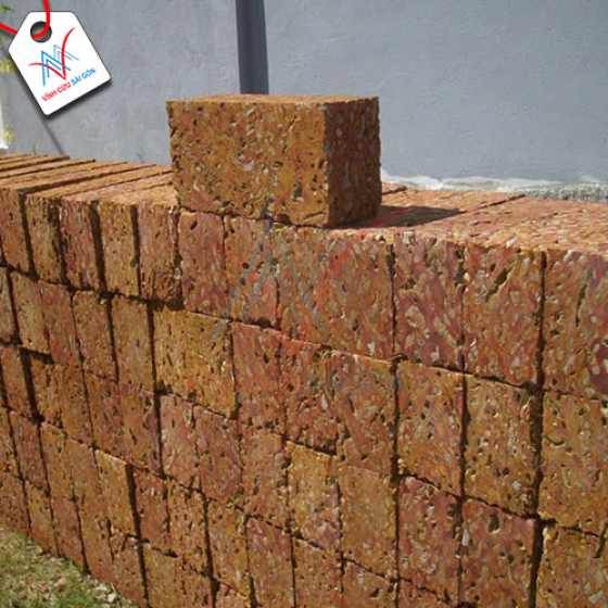 Đá ong vàng (đỏ) xây tường