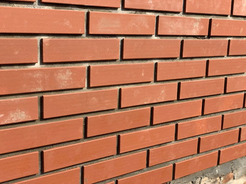 Công trình thực tế sử dụng Gạch thẻ Hạ Long 24x6 màu đỏ đậm