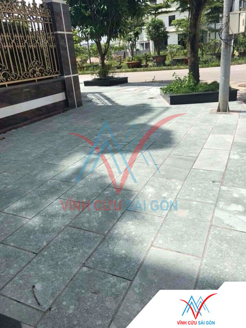 Đá tự nhiên lát sân đẹp