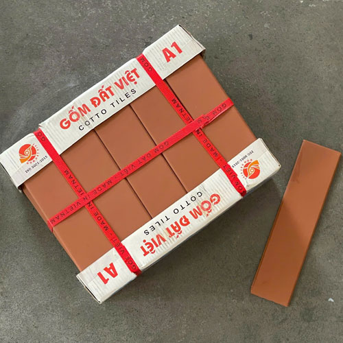 Gạch thẻ Đất Việt 24x6 - màu đỏ