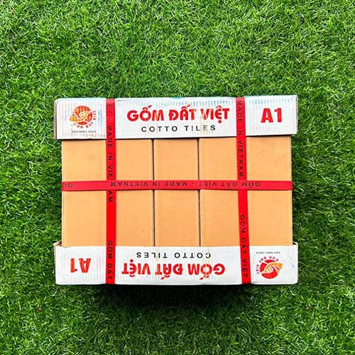 Gạch thẻ Đất Việt 24x6 - màu kem vàng