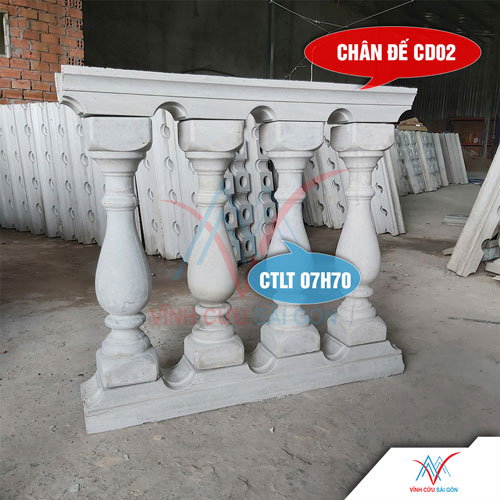 Lục bình CTLT 07H70 kết hợp với chân đế CD02