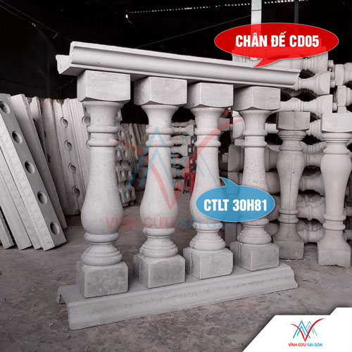 Lục bình CTLT 30H81 kết hợp với chân đế CD05