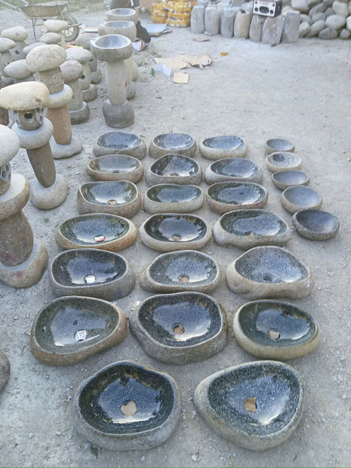 Lavabo đá cuội